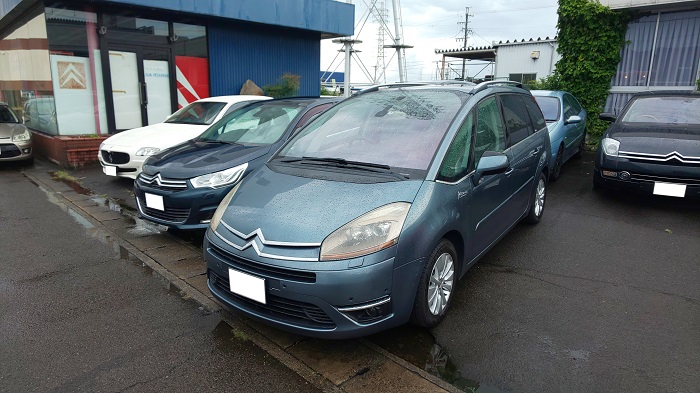 シトロエンＣ４ピカソ　車検入庫