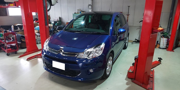 シトロエンC3　車検入庫
