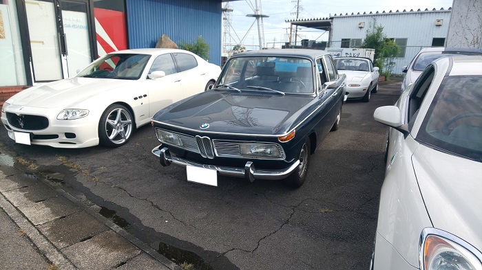 BMW2000　車検入庫